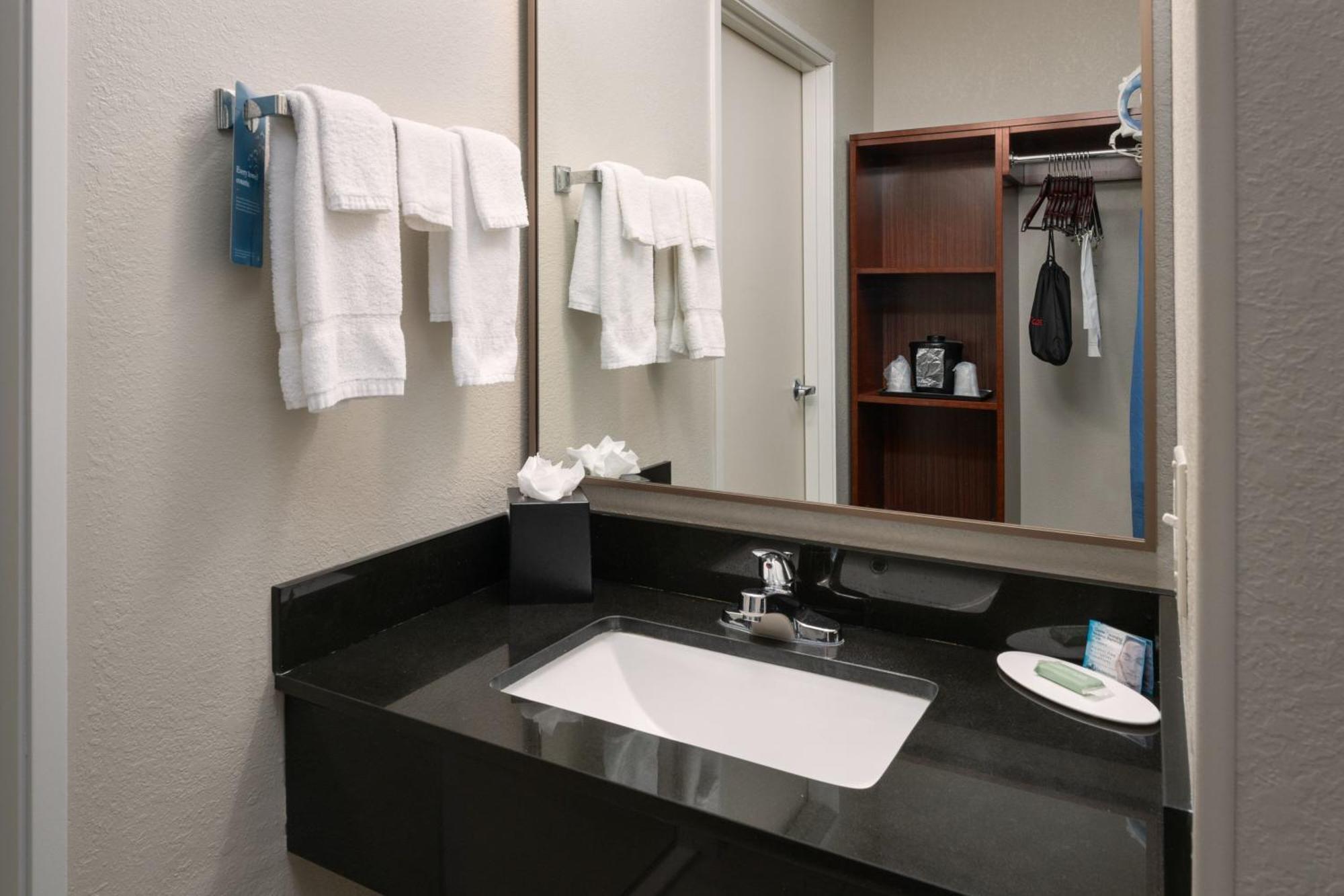 Fairfield Inn Tallahassee North/I-10 מראה חיצוני תמונה