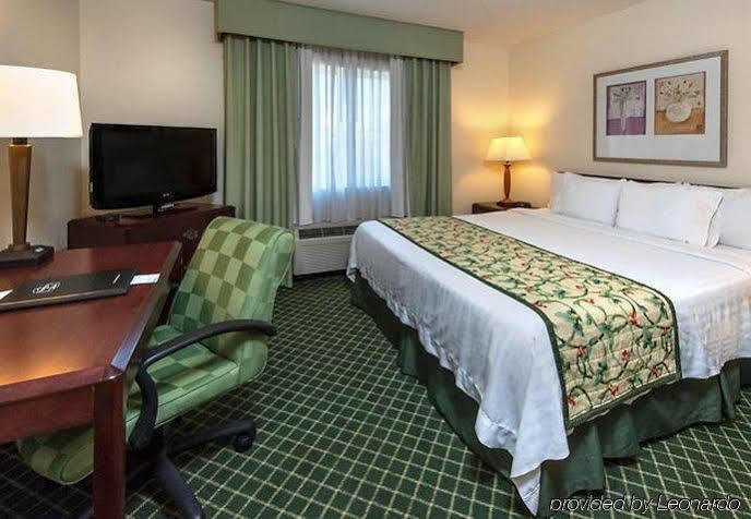 Fairfield Inn Tallahassee North/I-10 מראה חיצוני תמונה