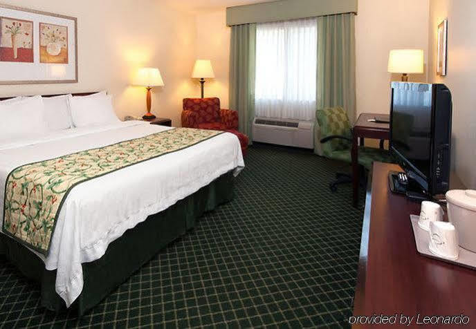 Fairfield Inn Tallahassee North/I-10 מראה חיצוני תמונה