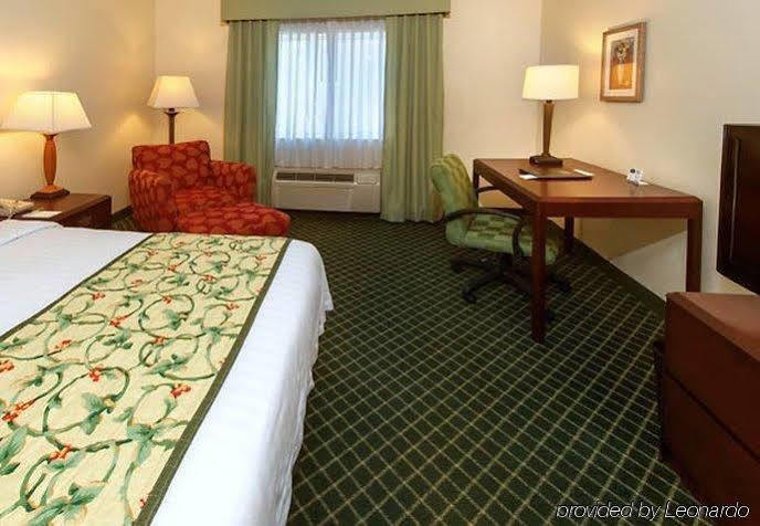 Fairfield Inn Tallahassee North/I-10 מראה חיצוני תמונה