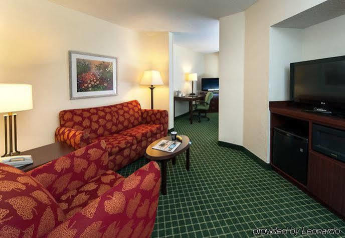 Fairfield Inn Tallahassee North/I-10 מראה חיצוני תמונה